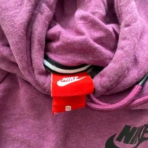 Nike women’s sweatshirt